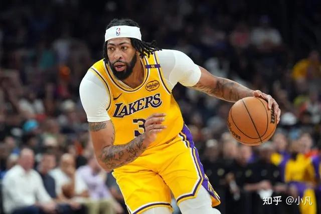 福克斯49分国王险胜爵士 独行侠胜马刺止4连败