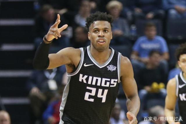 难绷！中国男篮出现23次失误 全队只有9次助攻